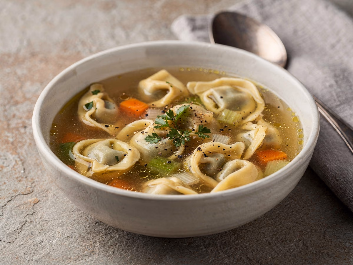 Sopa de tortellini